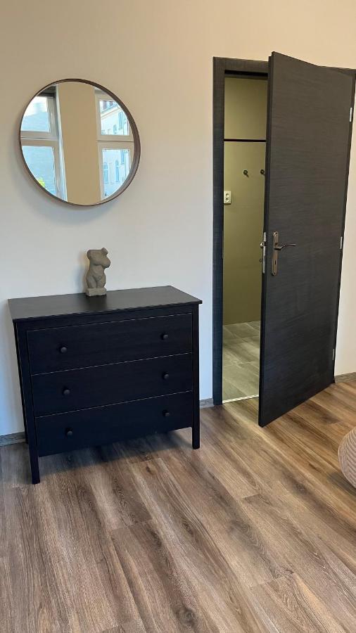 Downtown Boutique Apartments Ліберець Екстер'єр фото