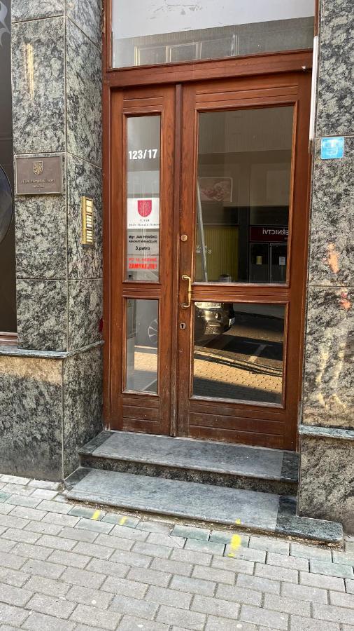 Downtown Boutique Apartments Ліберець Екстер'єр фото
